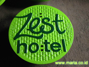 Manhole cover Zest Hotel Bandung