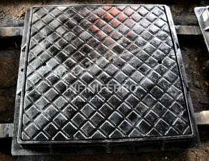 manhole cover motif anti slip