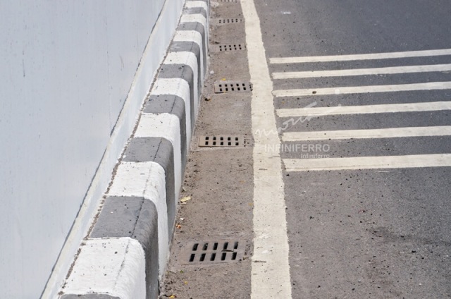 grill tangkapan air besi cor