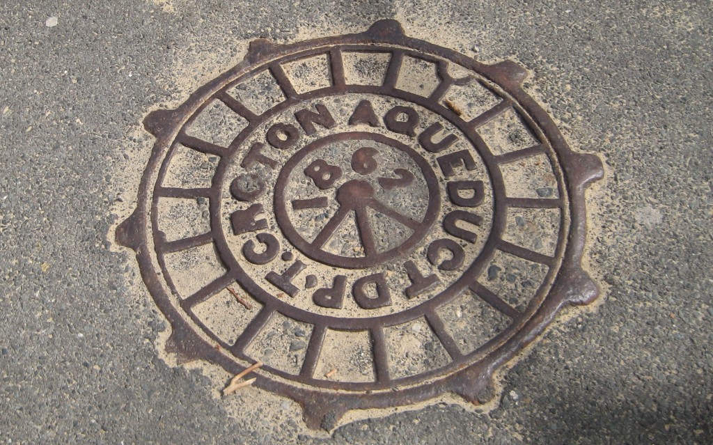  Manhole  Cover Tertua di Dunia Maria Infiniferro